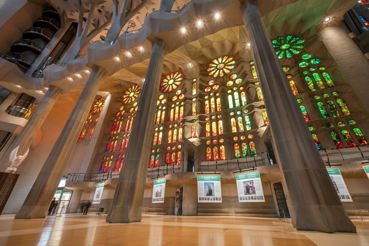 Vetrate Sagrada Familia interno